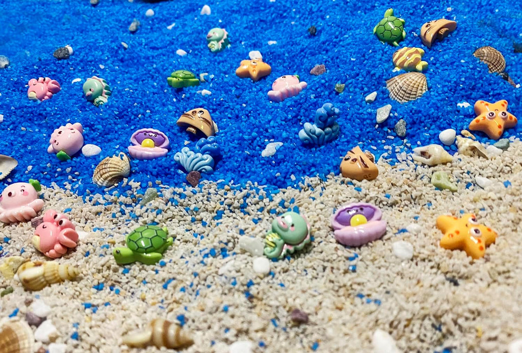 100 pcs Mini Ocean Resin Animals Plastic Animals Marine Miniature Aquarium Ornaments Decorations for DIY Fish Tank Potted Micro Fairy Garden Dollhouse (100PCS Marine Animal Set)