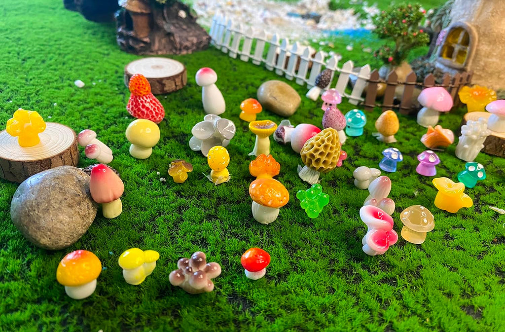 72PCS MiNi Mushroom Tiny Resin Mushroom Figurines 72 Style Mini Mushrooms Small Little Resin in Bulk for Miniature Landscape Aquarium Potted Fairy Garden Home Decor Accessories (Mushroom)