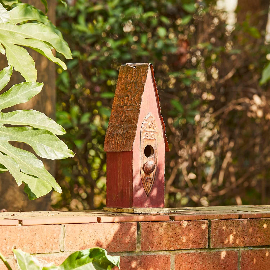 Glitzhome Hand Painted Distressed Hanging Wood Bird House for Outdoors 13.25" H