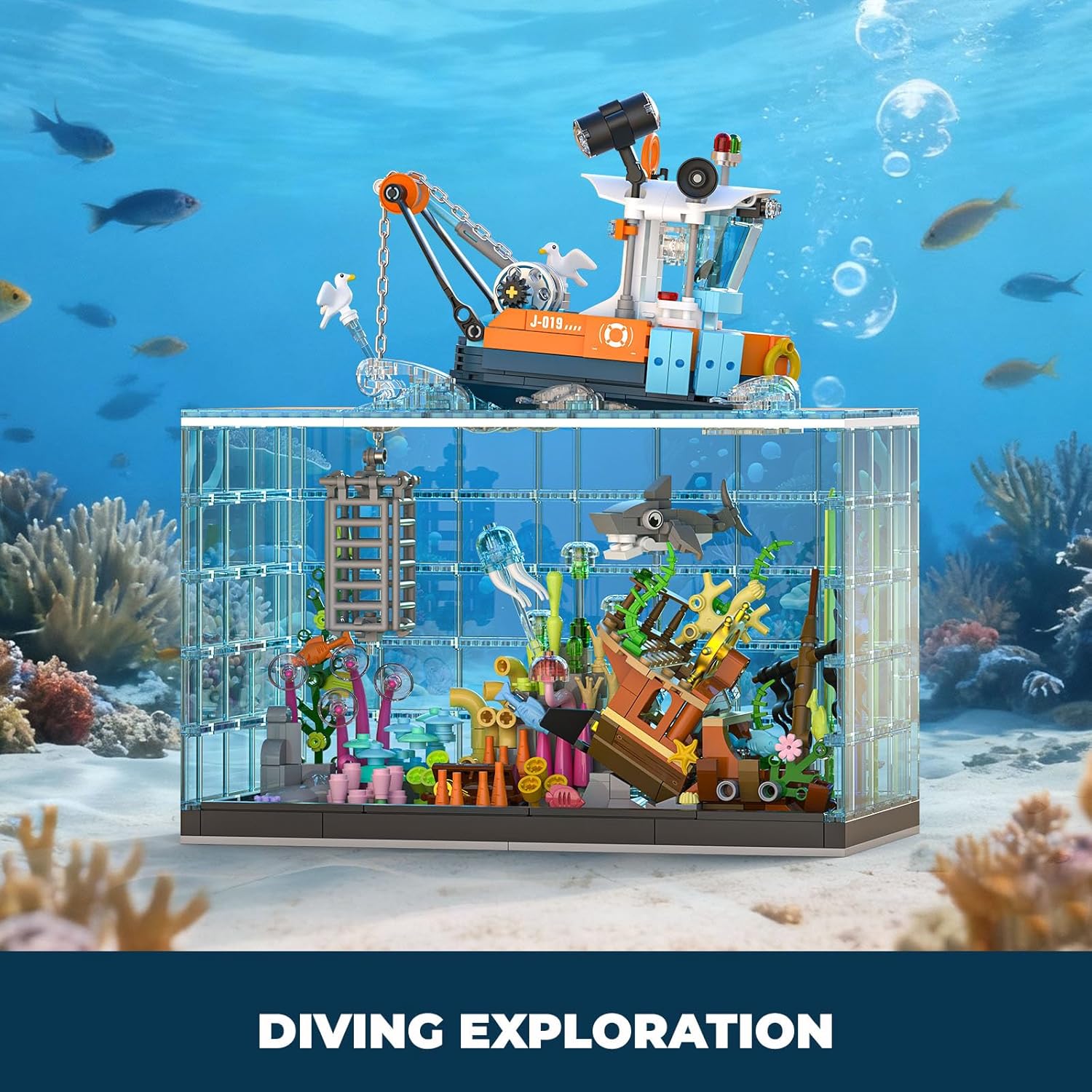 Fish Tank Building Set for Adults, 830PCS Deep Sea Aquarium Building Block Sets with Boat, Compatible with Lego, Education Toys with Shark and Jellyfish, Gift for Kids,Boys and Girls Age 14+