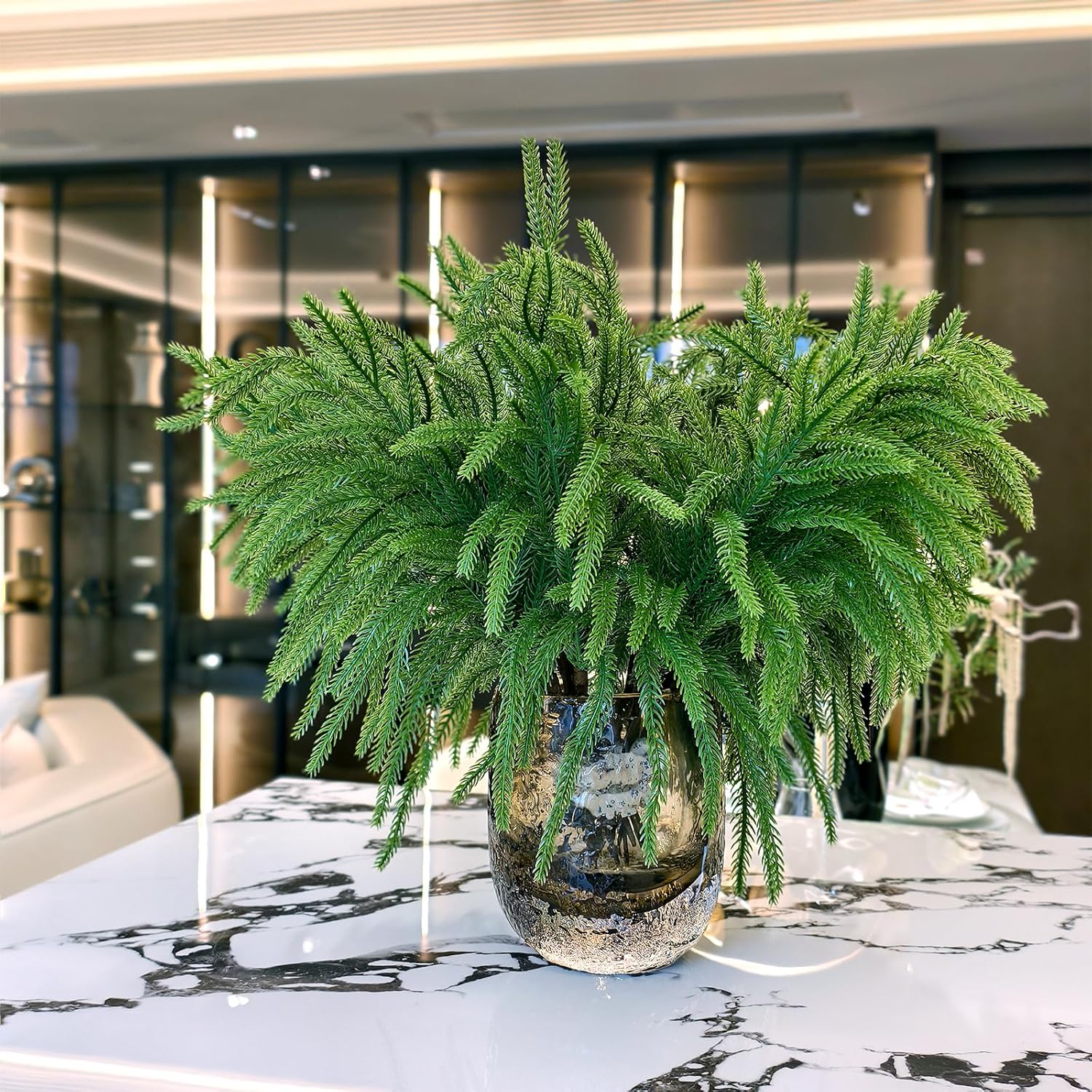 16 Pcs Christmas Norfolk Pine Stems Fake Cypress Stems Plastic Pine Greenery Real Touch Greenery Picks Artificial DIY Plastic Picks for Holiday Winter Table Xmas Decor（NO VASE）