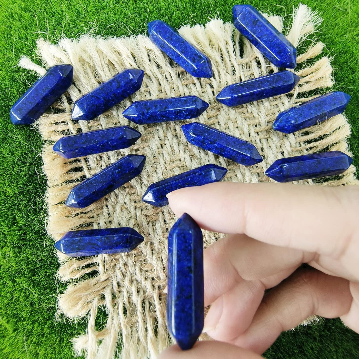 ZHIYUXI 20 Pcs Lapis Lazuli Crystal Lapis Lazuli Stone Gemstone Healing Crystals Tumbled Polished Energy Reiki Healing Stone Wholesale Crystal Wands Decor Gifts