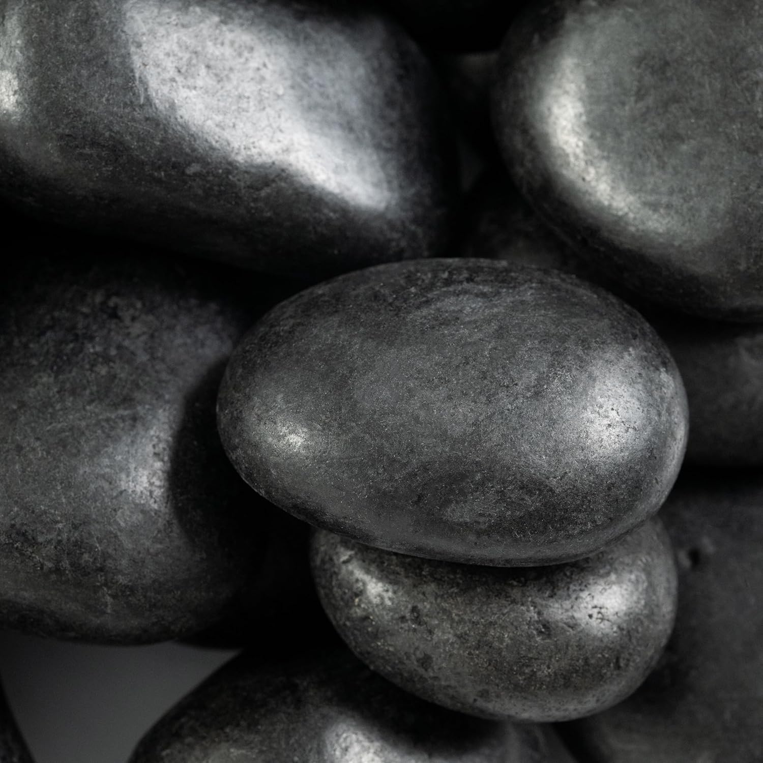 MSI Decorative Polished Black Pebbles, 1.2 inch - 2 inch, 40 lb. Bag