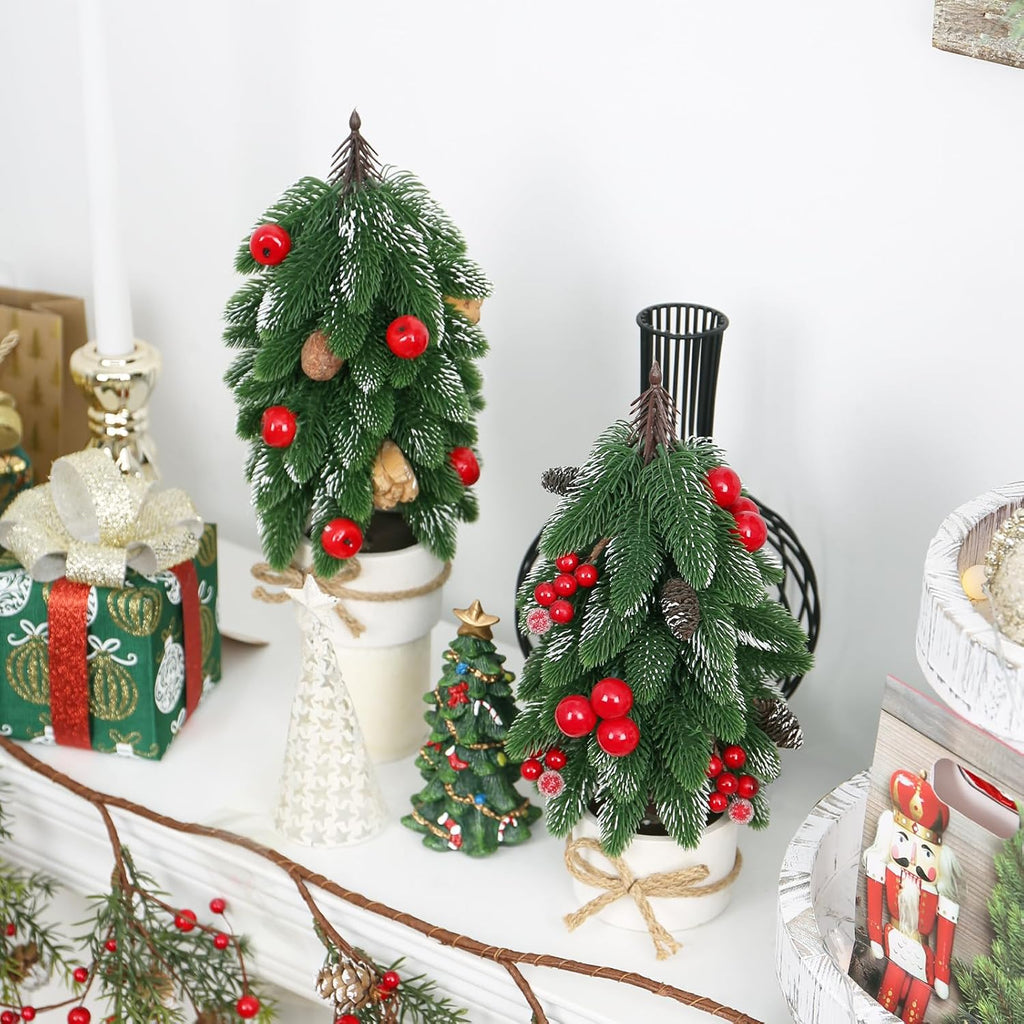 2PCS Small Christmas Tree, Artificial Red Berry Pinecone Mini Tabletop Christmas Tree Decorations, for Wedding Holiday Indoor Xmas Party Decor.