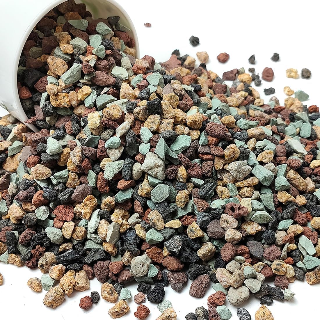 Succulent Cactus Soil Potting Mix Horticultural Lava Rocks Bonsai Soil for Indoor Plants Drainage Volcanic Rock for Terrarium Gardening Top Dressing 5lb
