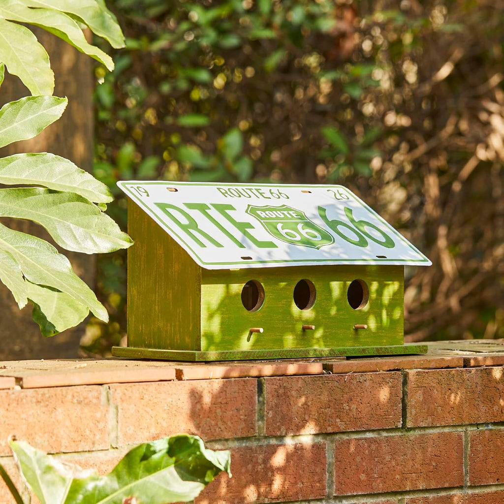 Glitzhome 14" Hanging Birdhouse for Outside, Green Licence Plate Design - Spring Ready Nesting Box & Christmas Garden Gift Idea
