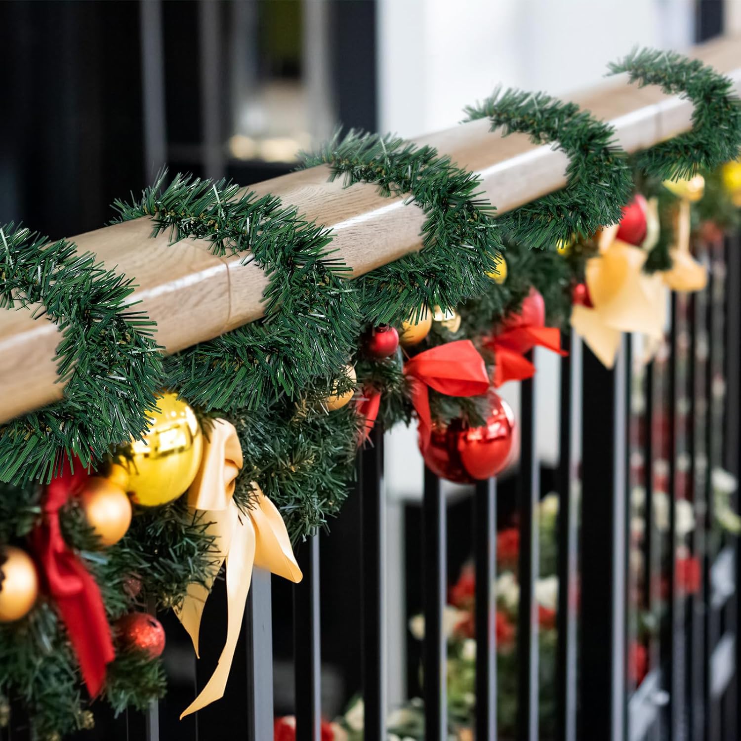 Zhengmy 30 Pcs 20 inch Christmas Garland Ties Artificial Pine Needles Flexible Pine Stems Twist Wired Tree Branches for Christmas Stairs Railing Banister DIY Craft Gift Wrapping