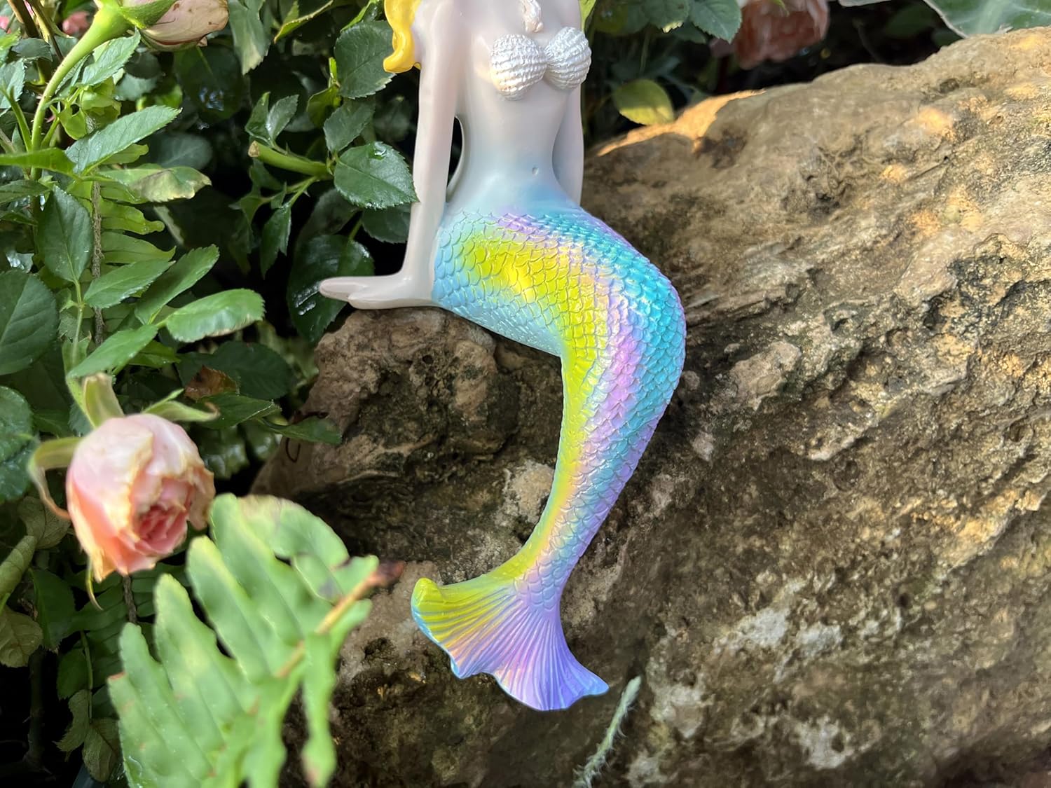 Sitting Mermaid Resin Siren Figurines for Fairy Garden Flower Pot Yard Aquarium Fishtank Bookshelf Home Decor 9Inch (Sitting Mermaid)