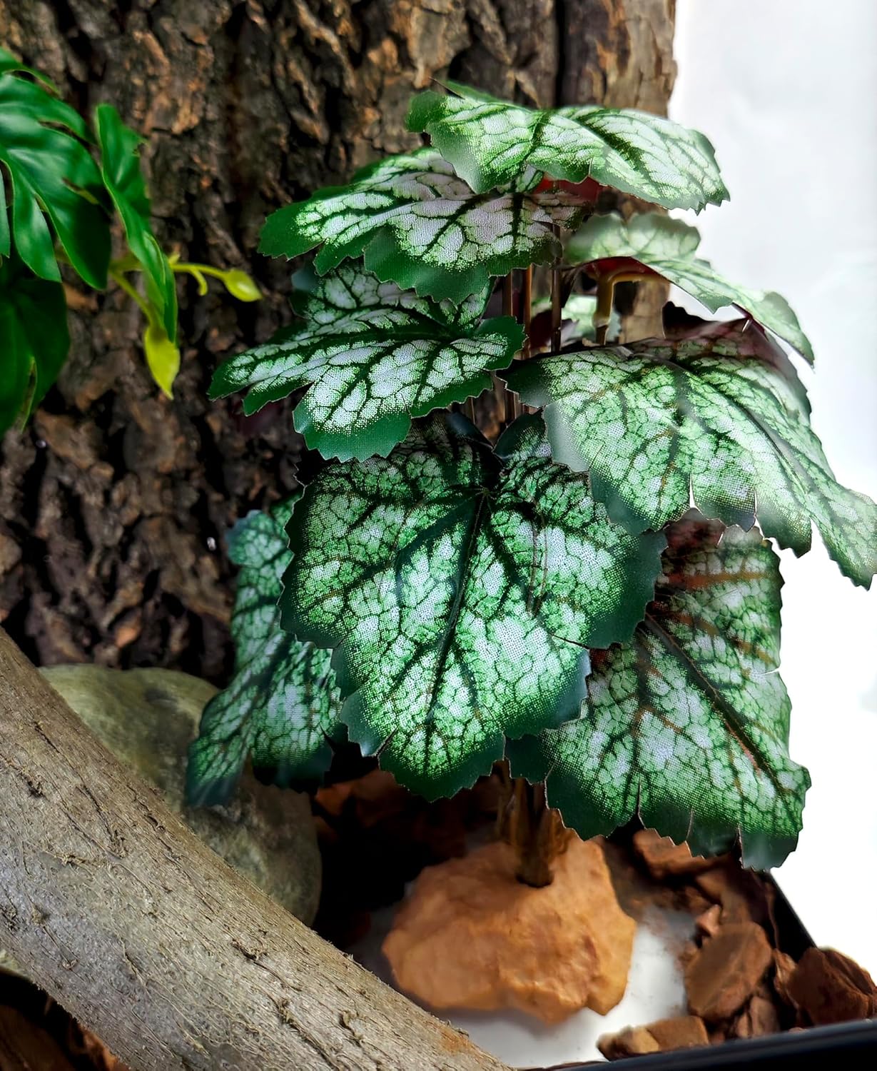 Woyrise Reptile Artificial Plants for Terrarium Decor, Amphibian Habitat Decorations Bearded Dragon Tank Accessories fit Crested Gecko Leopard Lizard Chameleon Snake Frog - Fake Green Heuchera