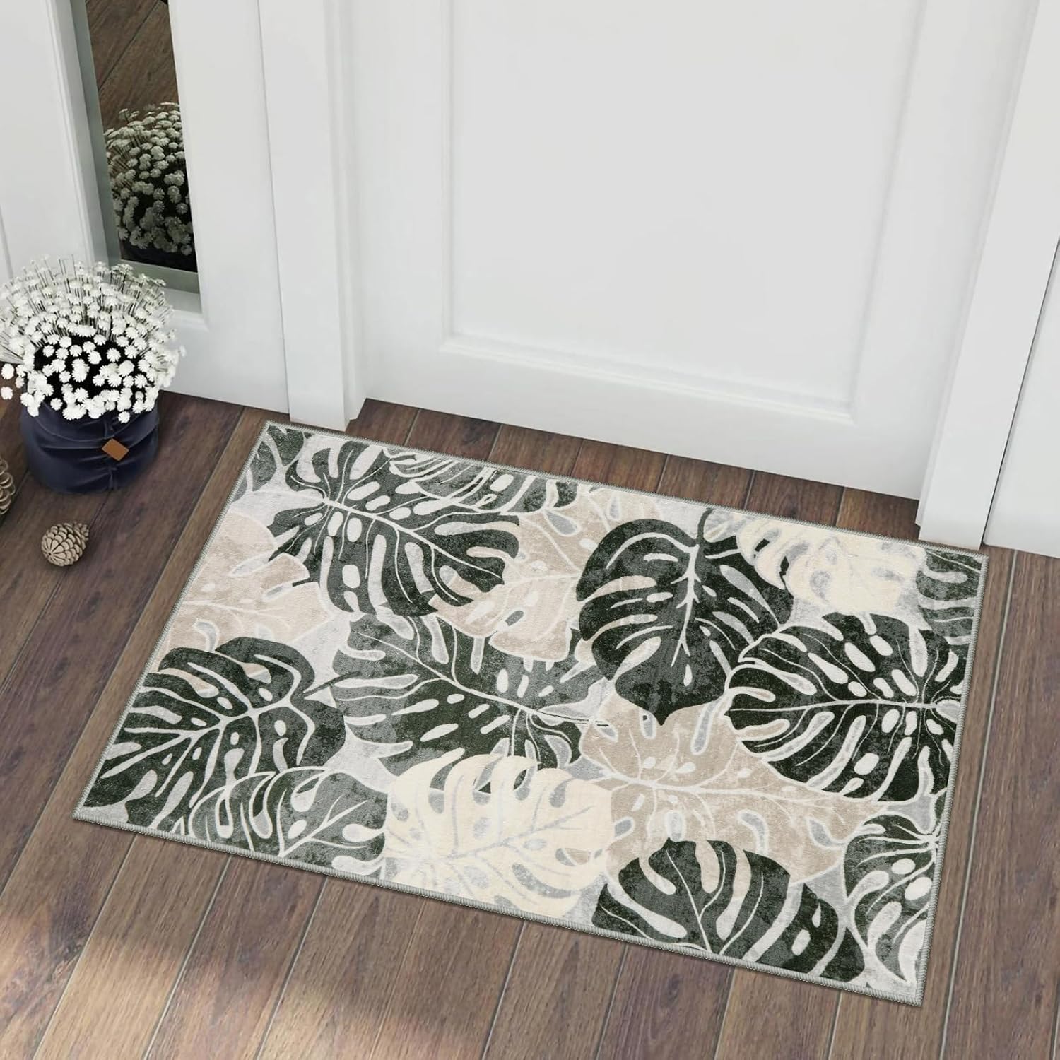Wonnitar 2x3 Leaf Entryway Rug, Washable Small Indoor Rug for Front Door Entry, Non-Slip Tropical Monstera Kitchen Carpet Soft Low Pile Bath Mats for Bedroom Bathroom, Dark Jungle Green