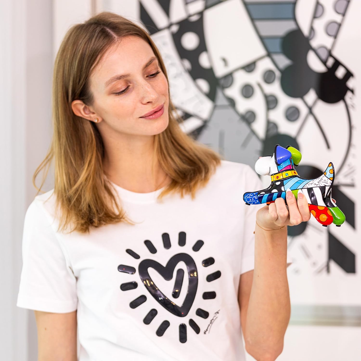 Britto Collectible Figurine - Iconic Art Figurine, Decorative Displays for Modern Home Decor | Designed by Iconic Artist Romero Run Scotty Run (Multicolor)