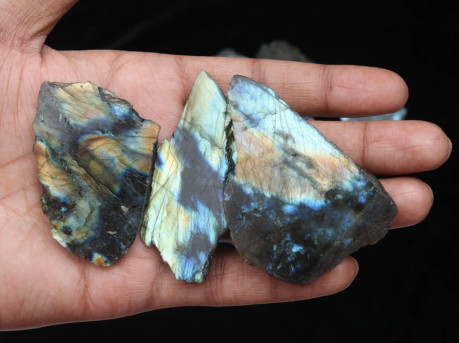 Crocon 1LB Labradorite Bulk Polished Slice Natural Stone Raw Rough Gemstone Mining Chakra Stone Balancing Reiki Healing Good Luck Home Office Decoration DIY Project Gifts