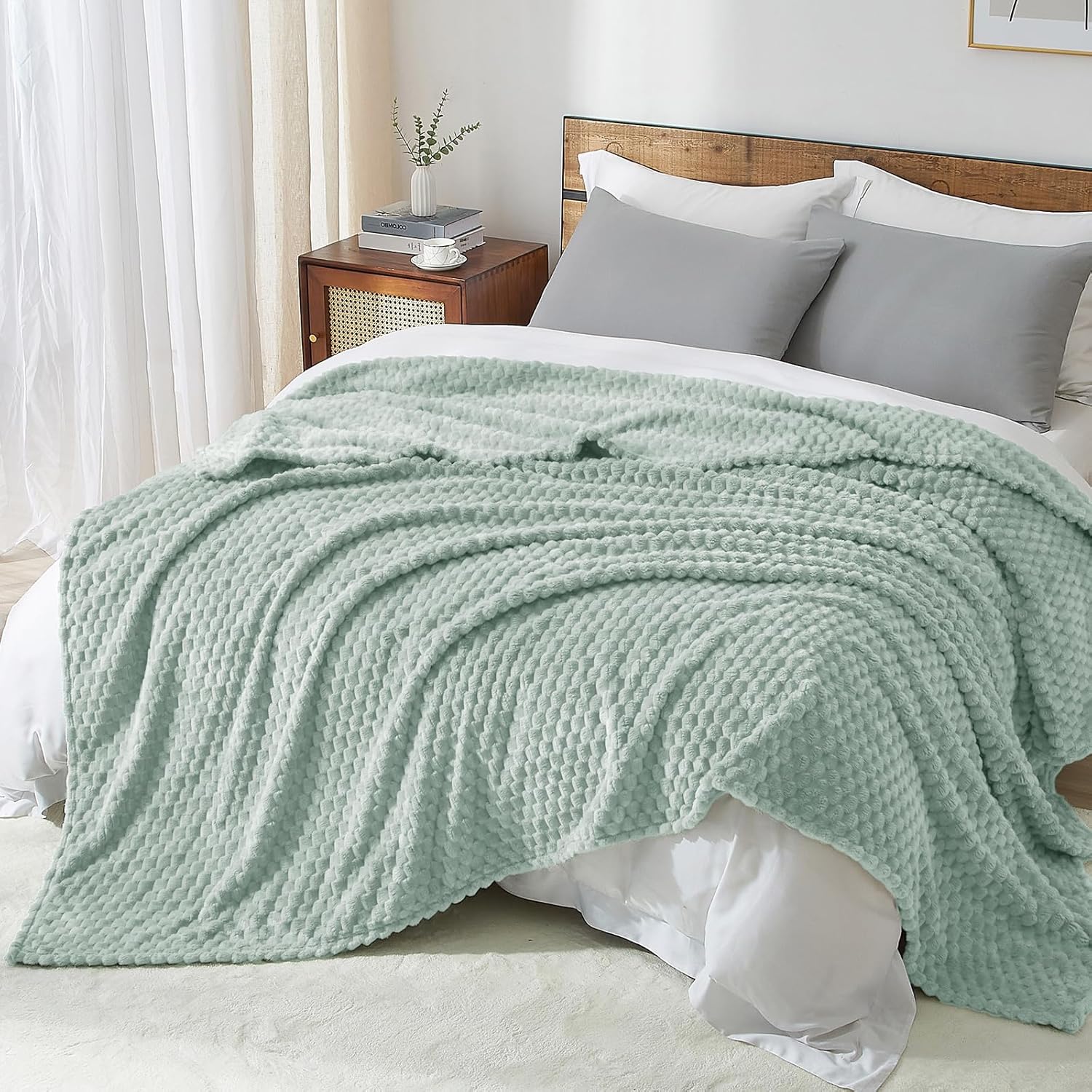 PHF Ultra Soft Flannel Fleece Blanket Queen Size, Lightweight 3D Jacquard Fleece Blanket, No Shedding, No Pilling, Luxury 340GSM Aesthetic Fluffy Cozy for Bed Room Decor, 90"x90", Sage Green