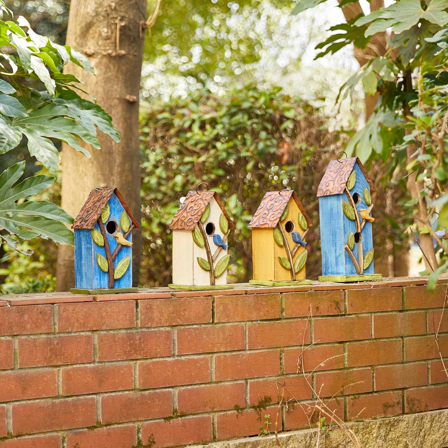 Glitzhome 9.84 Inch Bird House Distressed Leaves Wooden Garden Birdhouse for Outside
