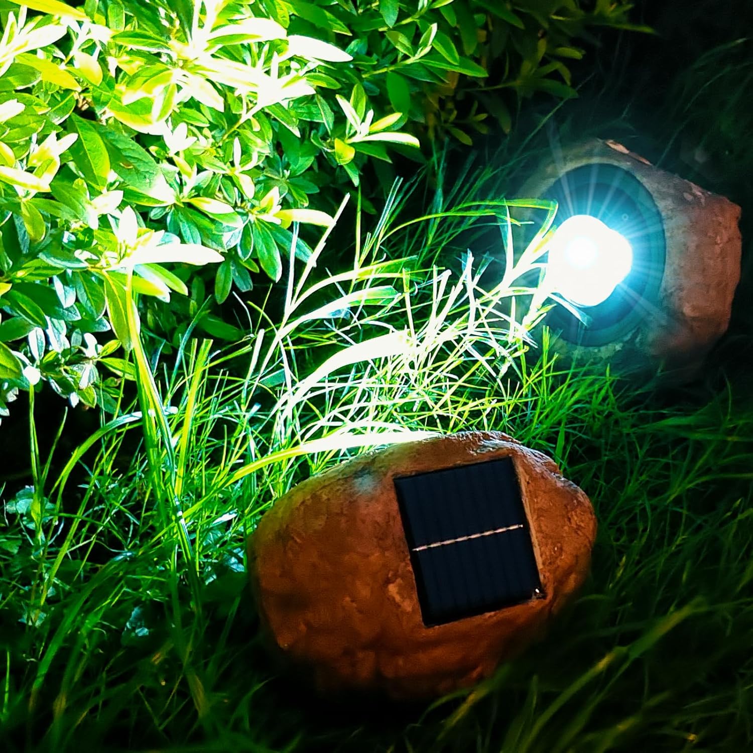 Solar Powered Rock Lights Outdoor- 2 Pack Super Bright Solar Spot Garden with 2 Lighting Modes, IP65 Waterproof Outdoor Decorative for Garden,Backyard, Roads, Yard, Patio Landscape,Sidewalks
