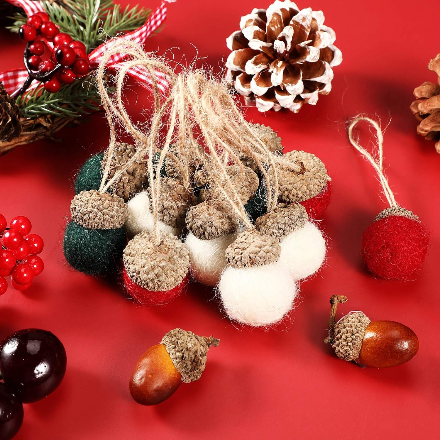Boao 18 Pcs Felt Acorn Ornaments Christmas Wool Pom Acorn Ball Decor Hanging Pine Cone Garland with 32.8 ft Rope for Tree Fall Thanksgiving Woodland Farmhouse Mantel Wall Decor