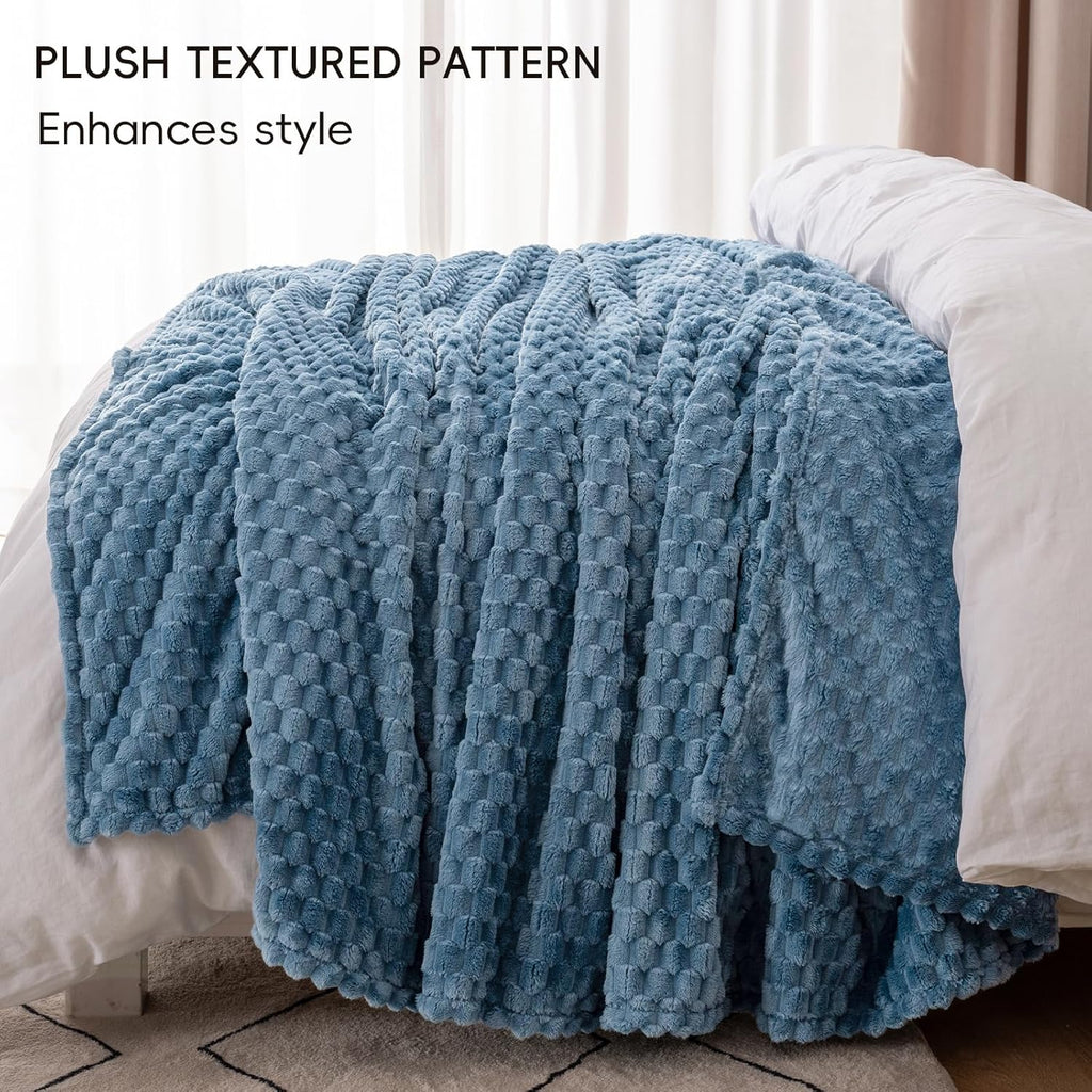 PHF Ultra Soft Flannel Fleece Blanket King Size, Lightweight 3D Jacquard Fleece Blanket, No Shedding, No Pilling, Luxury 340GSM Aesthetic Fluffy Cozy for Bed Room Decor, 108"x90", Denim Blue