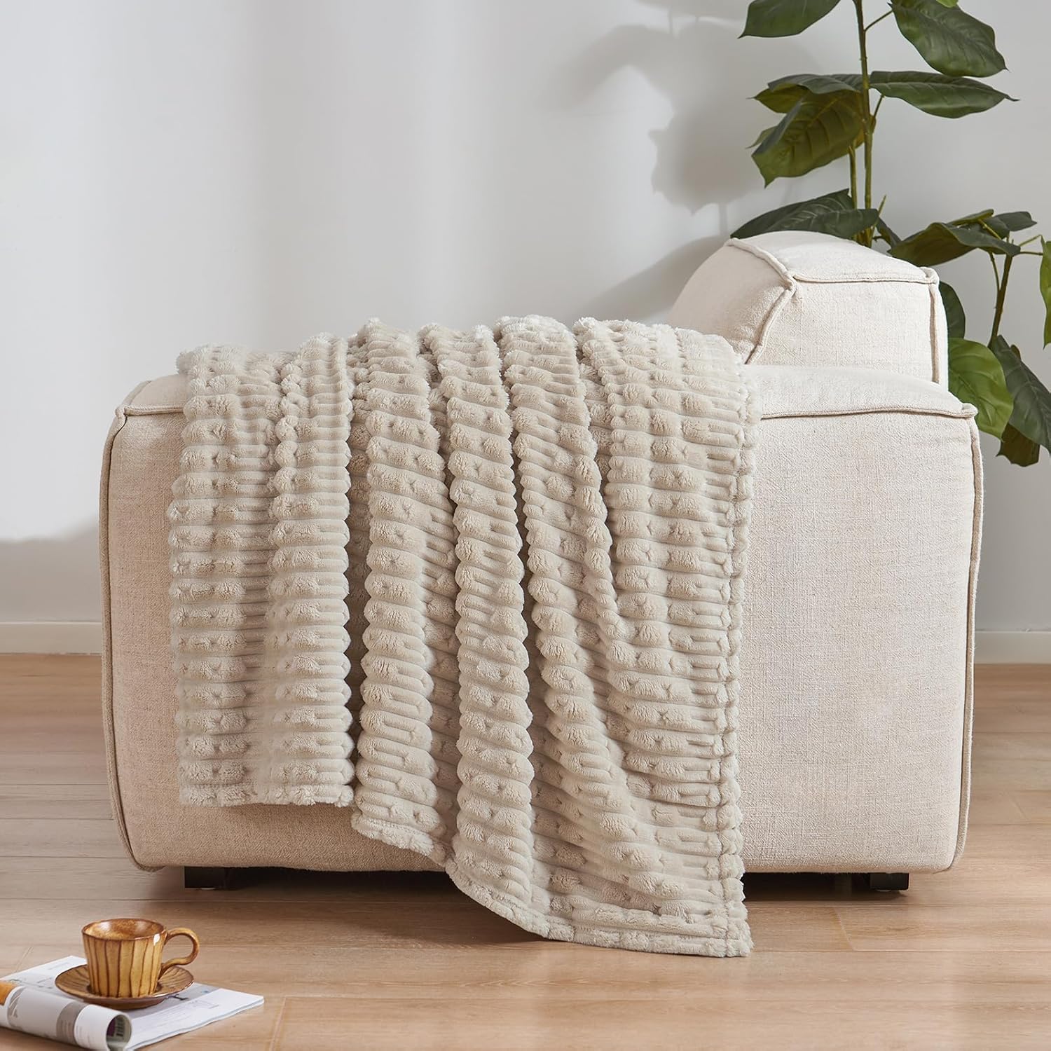 PHF Ultra Soft Flannel Fleece Blanket Twin Size, Lightweight 3D Jacquard Fleece Blanket, No Shedding, No Pilling, Luxury 340GSM Aesthetic Fluffy Cozy Bedding for Bed Room Decor, 66"x90", French Oak