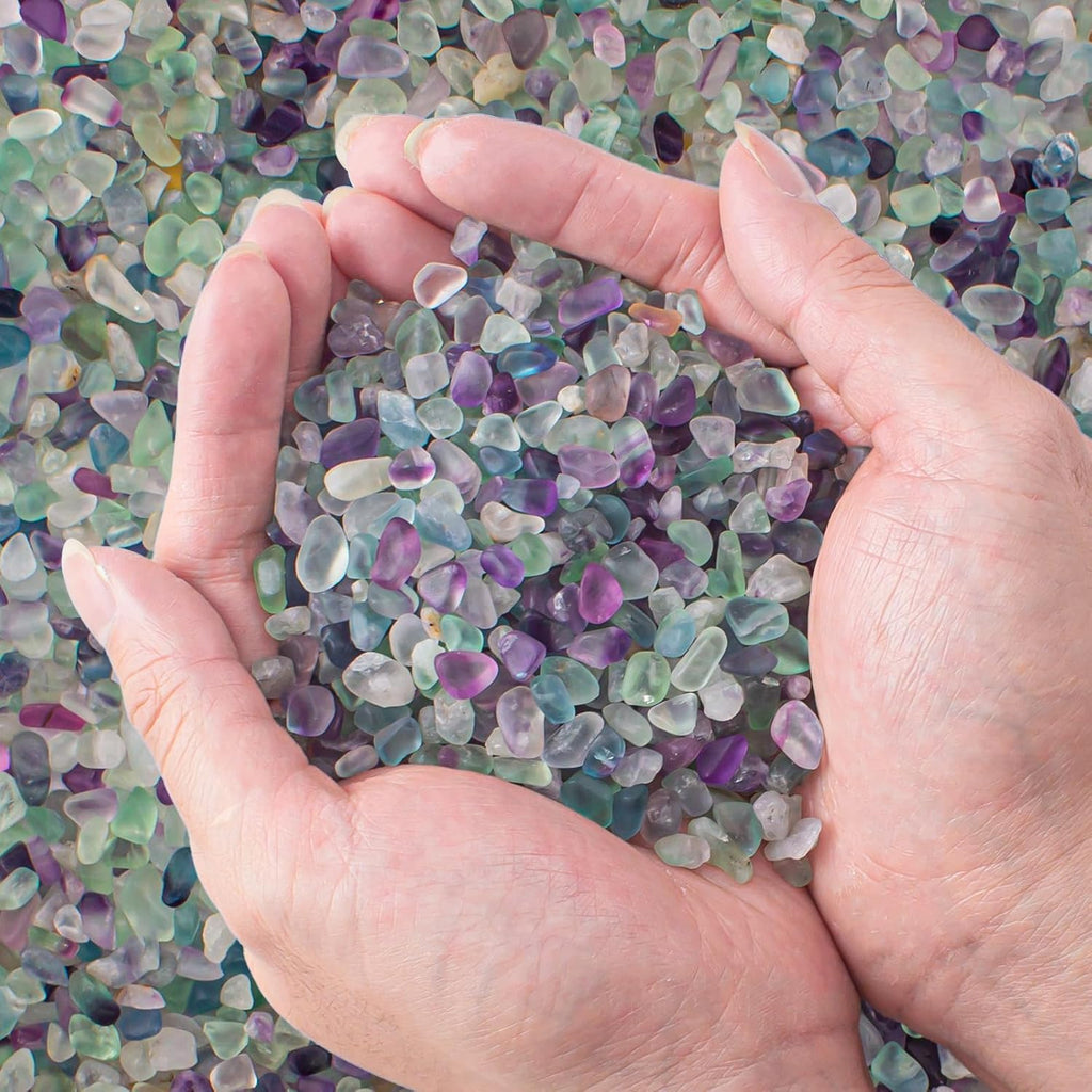 14 Oz Fluorite Aquarium Gravel Rocks Crystal Chips Stones, Natural Tumbled Healing Crystal Chips Bulk Polished Crushed Stones Pebbles for Vase Fillers, Aquarium and Home Decoration, 5-7mm
