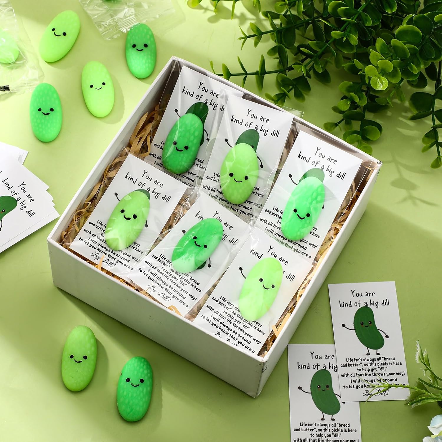 Wettarn 30 Sets Emotional Luminous Pickle Stress Ball Gift Bulk Office Christmas Appreciation Gift Cute Inspirational Pickle Squeeze Mini Stress Relief Ball Positive Card for Coworker Nurse Staff