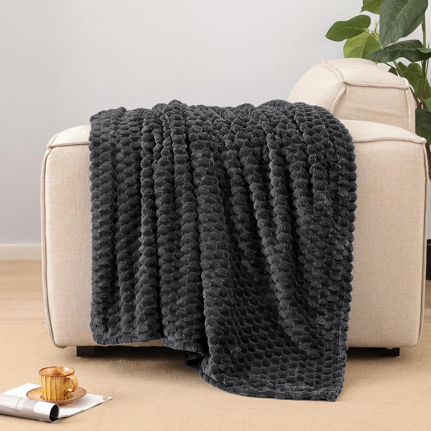 PHF Ultra Soft Flannel Fleece Throw Blanket, Lightweight 3D Jacquard Fleece Blanket, No Shedding, No Pilling, Luxury 340GSM Aesthetic Fluffy Cozy Throws for Couch Room Decor, 50"x60", Dark Grey