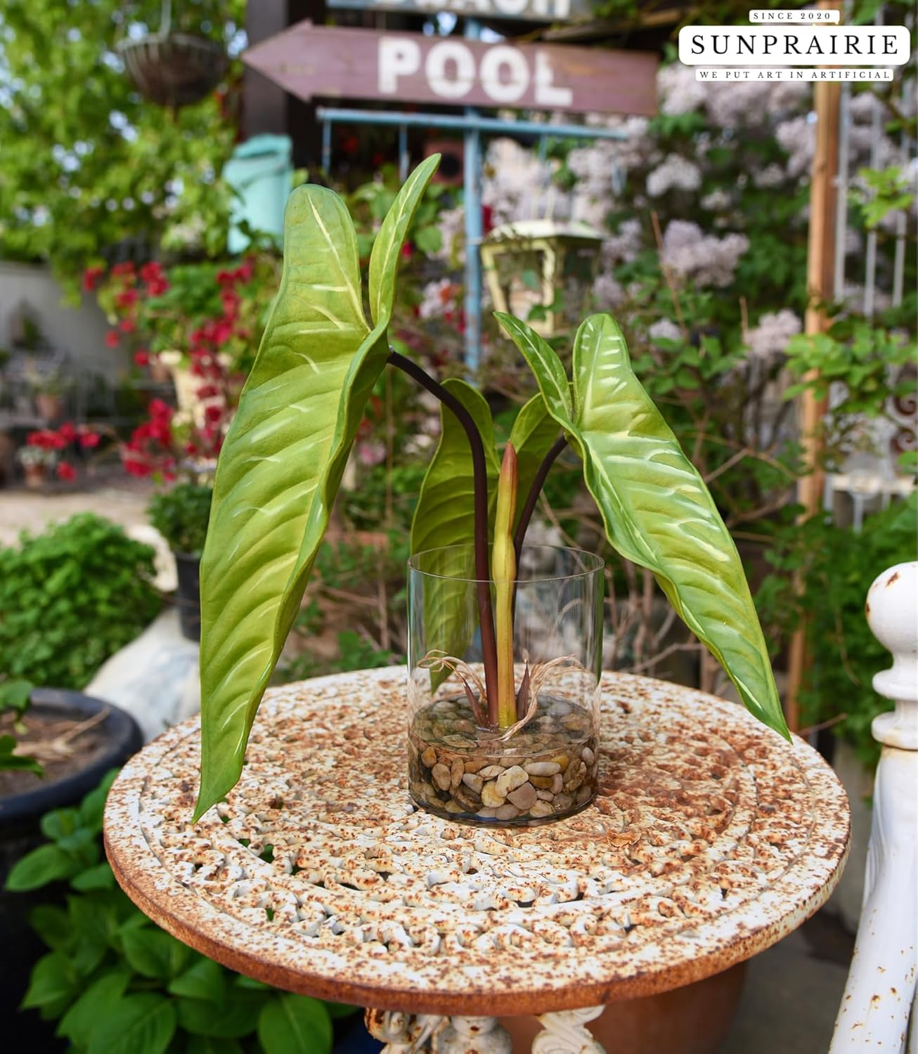 SUNPRAIRIE Realistic Faux Plant in Clear Pot with Artificial Water, Narrow Arrowhead Leaves. Artificial Plants Indoor and Outdoor