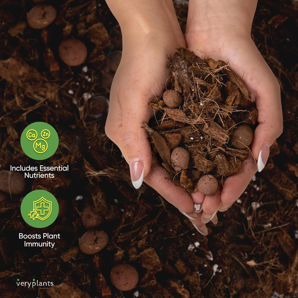 Molly's Aroid Mix - Premium Soilless Potting Mix for Houseplants - Fast Draining, Chunky & Easier to Water vs. Soil for Indoor Plants - with Bark, Coco Chips, Worm Castings, Mycorrhizae 5 Dry Quarts
