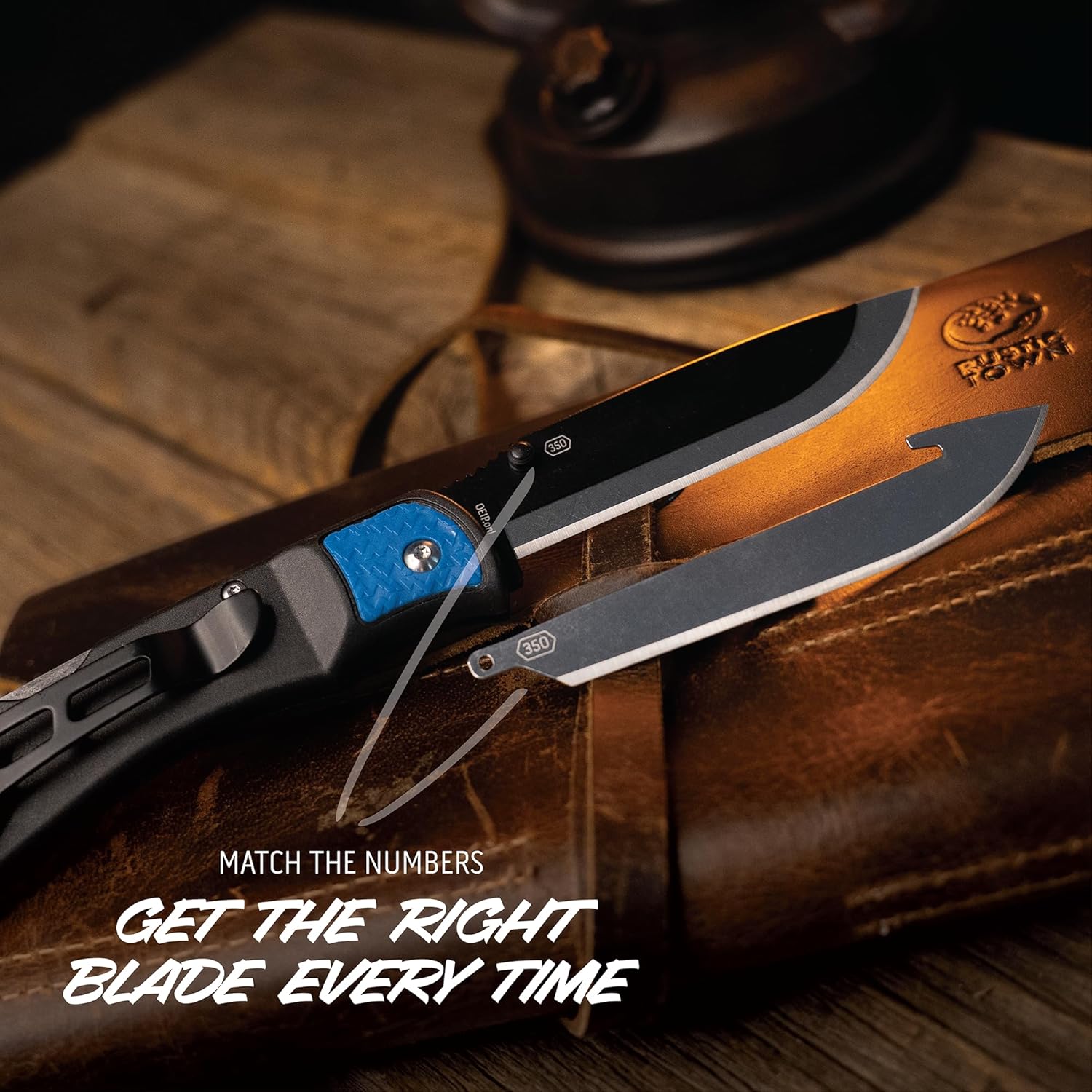 OUTDOOR EDGE 3.5" RazorLite EDC Knife. Pocket Knife with Replaceable Blades and Clip. Perfect For Hunting & Skinning Deer. Blue with 6 Blades
