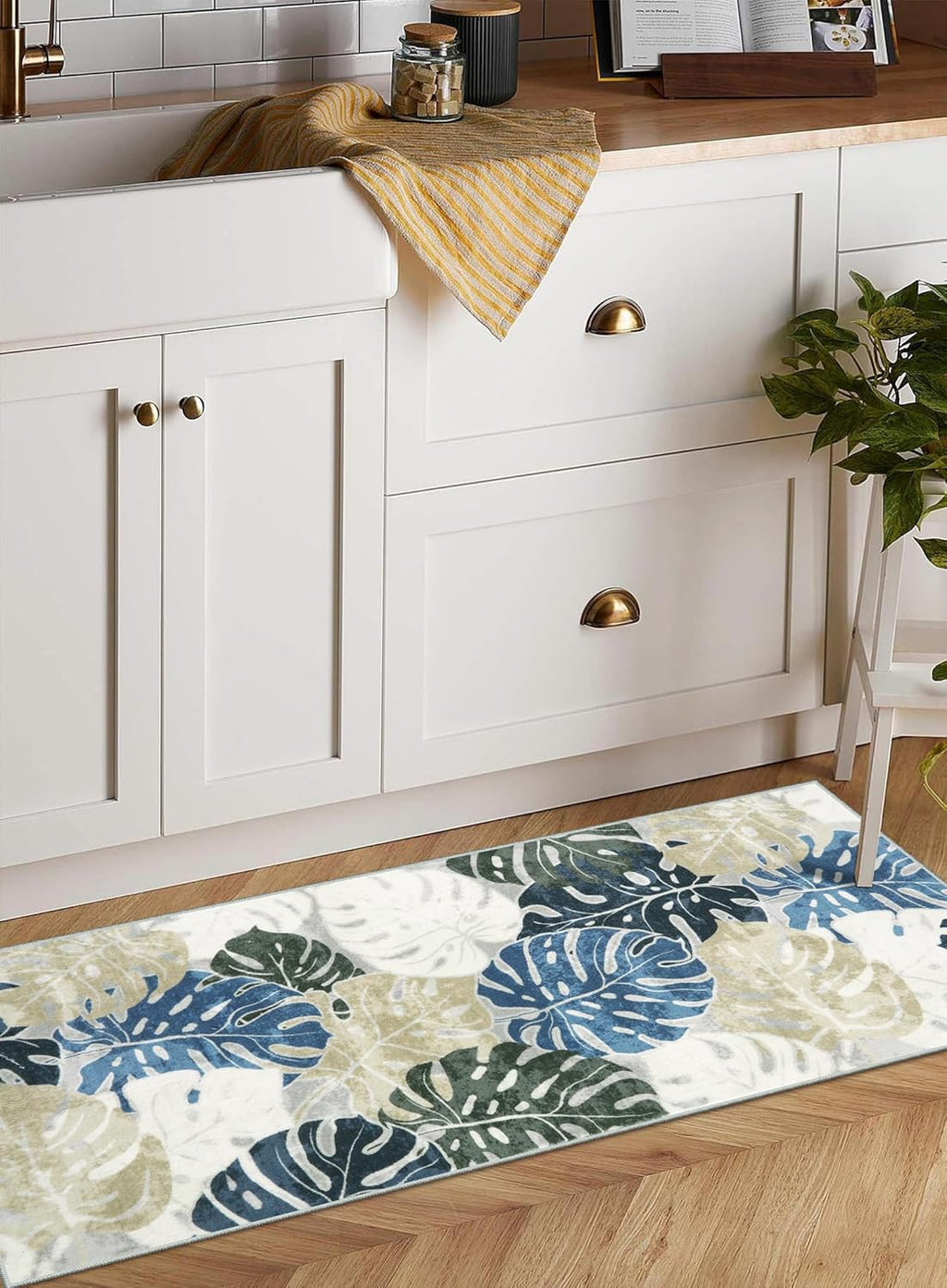 Wonnitar 2x4.3 Laundry Room Rug Runner, Tropical Leaf Non-Slip Washable Bathroom Runner, Small Low Pile Entry Mats Soft Non-Shedding Accent Carpets for Kitchen Door Entrance, Blue