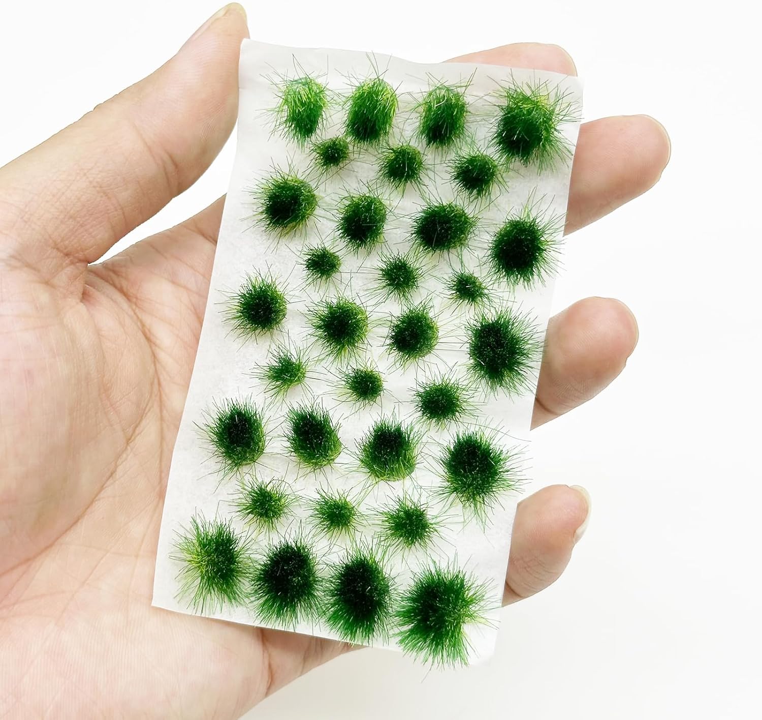 Cayway 64 PCS Static Grass Tuft Green Model Grass Tufts Railway Artificial Grass Miniature Grass Tuft Terrain Kit for DIY Model Railway Fairy Garden Diorama Scenery