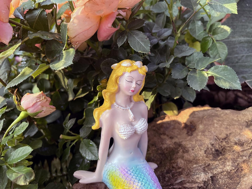 Sitting Mermaid Resin Siren Figurines for Fairy Garden Flower Pot Yard Aquarium Fishtank Bookshelf Home Decor 9Inch (Sitting Mermaid)