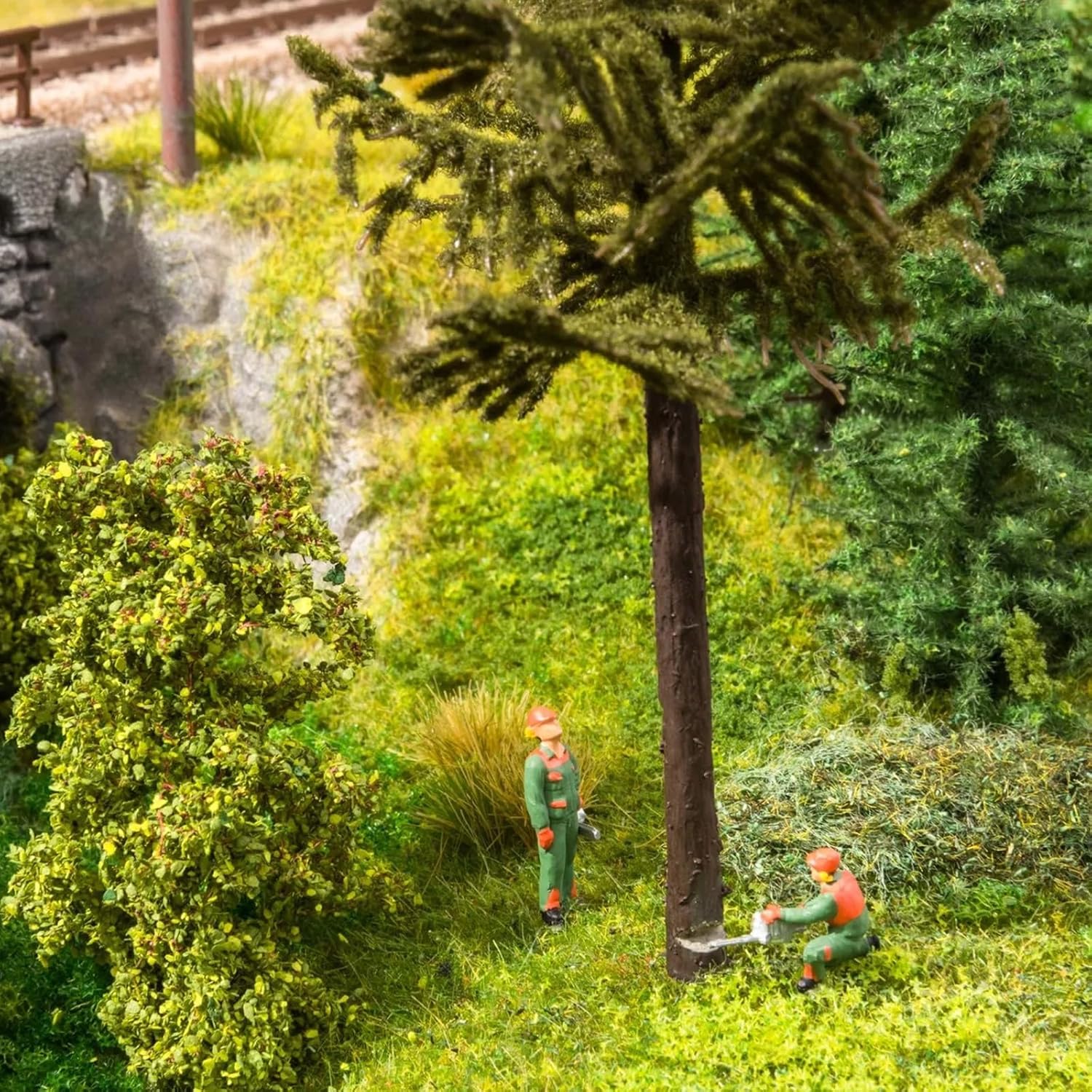 Warmtree 20 Pcs Static Grass Bushy Tufts Lowland Shrubs Scenery DIY Miniature for Train Landscape Railroad Scenery Sand Military Layout Model War Gaming Terrain (Autumn Green)