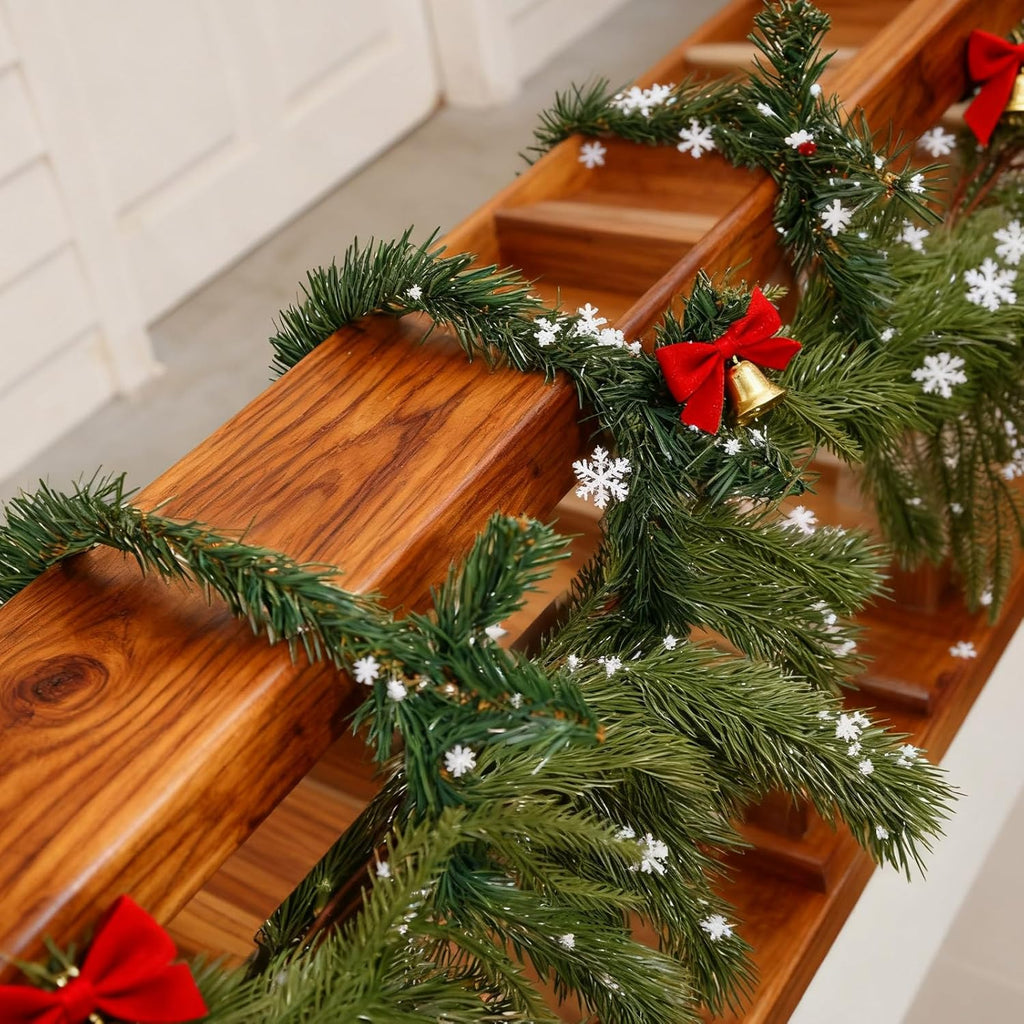 Zhengmy 30 Pcs 14 20 25 Inch Christmas Garland Ties Artificial Pine Needles Flexible Pine Stems Twist Wired Tree Branches for Christmas Stairs Railing Banister DIY Craft Gift Wrapping
