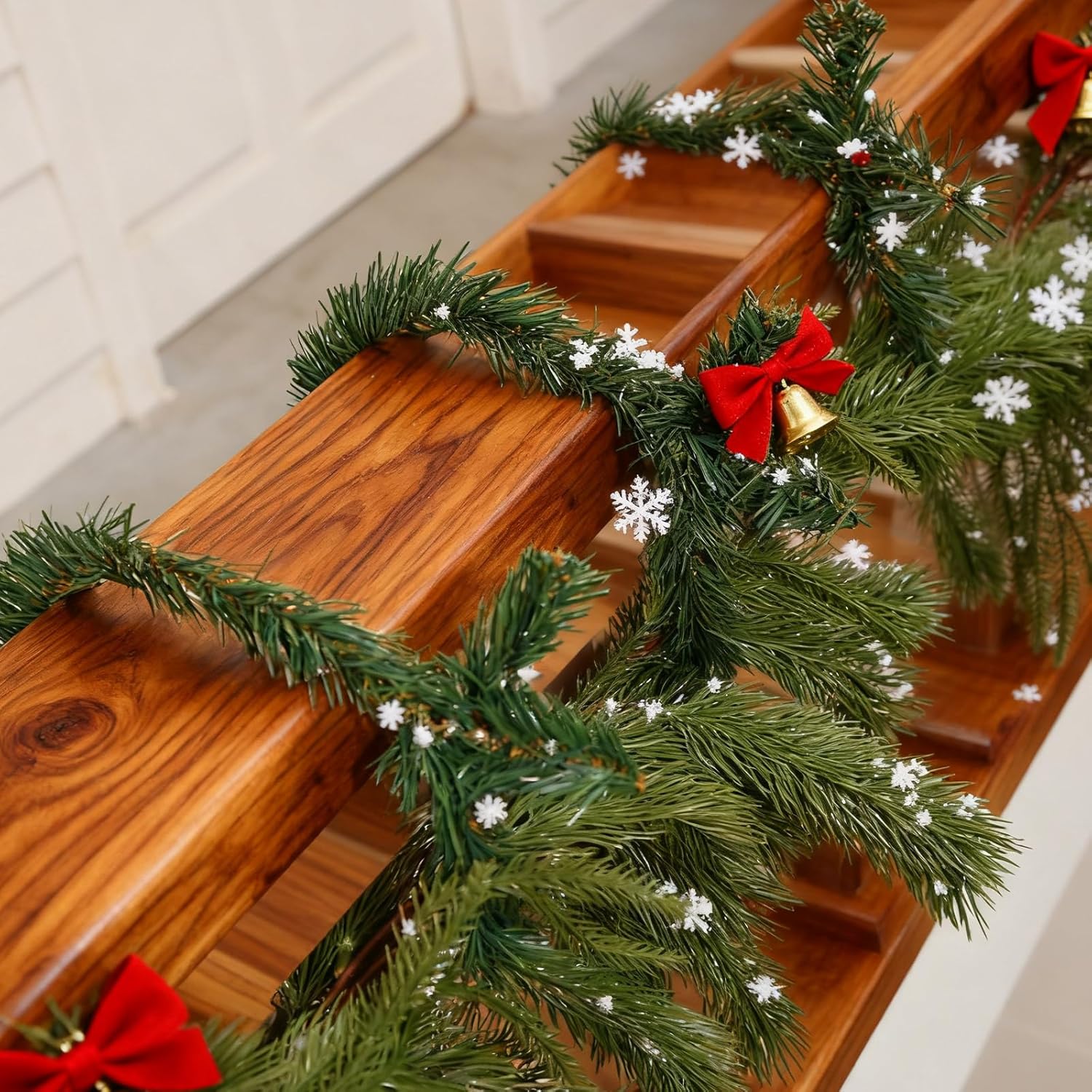 Zhengmy 30 Pcs 14 20 25 Inch Christmas Garland Ties Artificial Pine Needles Flexible Pine Stems Twist Wired Tree Branches for Christmas Stairs Railing Banister DIY Craft Gift Wrapping