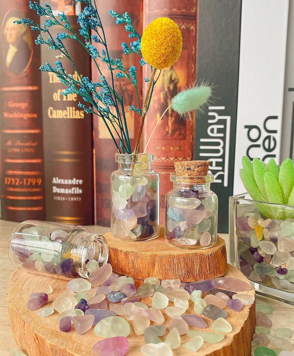 QINJIEJIE 1.5lbs 680g Fluorite Crystal Gravel Stones Tumbled Stone Polished Rocks Colorful Crushed Reiki Healing Quartz Home Decoration Aquarium Tank Succulent Vase Filler Landscape Bottom Ornament