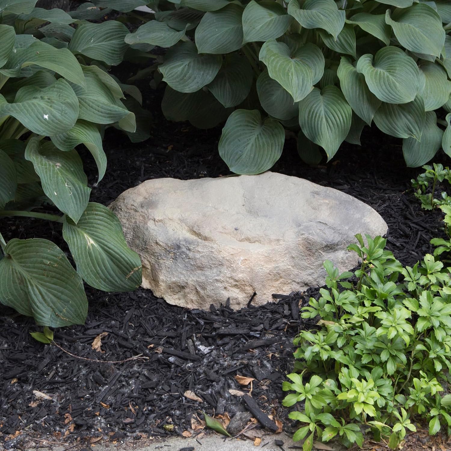 Deckorators 32 inches x 23 inches x 4-1/2 inches Gray Medium Skimmer Landscape Rock