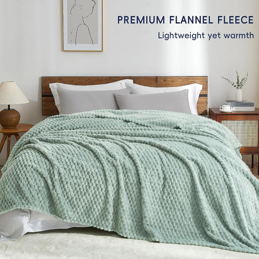 PHF Ultra Soft Flannel Fleece Blanket King Size, Lightweight 3D Jacquard Fleece Blanket, No Shedding, No Pilling, Luxury 340GSM Aesthetic Fluffy Cozy for Bed Room Decor, 108"x90", Sage Green