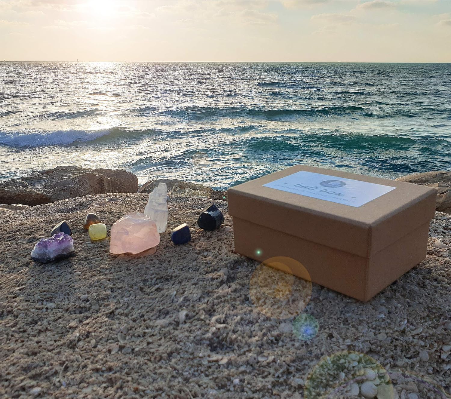 AtPerry's Bali Box - Healing Crystals Set - 8 Natural Chakra Crystals Tumbled & Raw Including Selenite, Amethyst, Lapiz Lazuli & Black Tourmaline