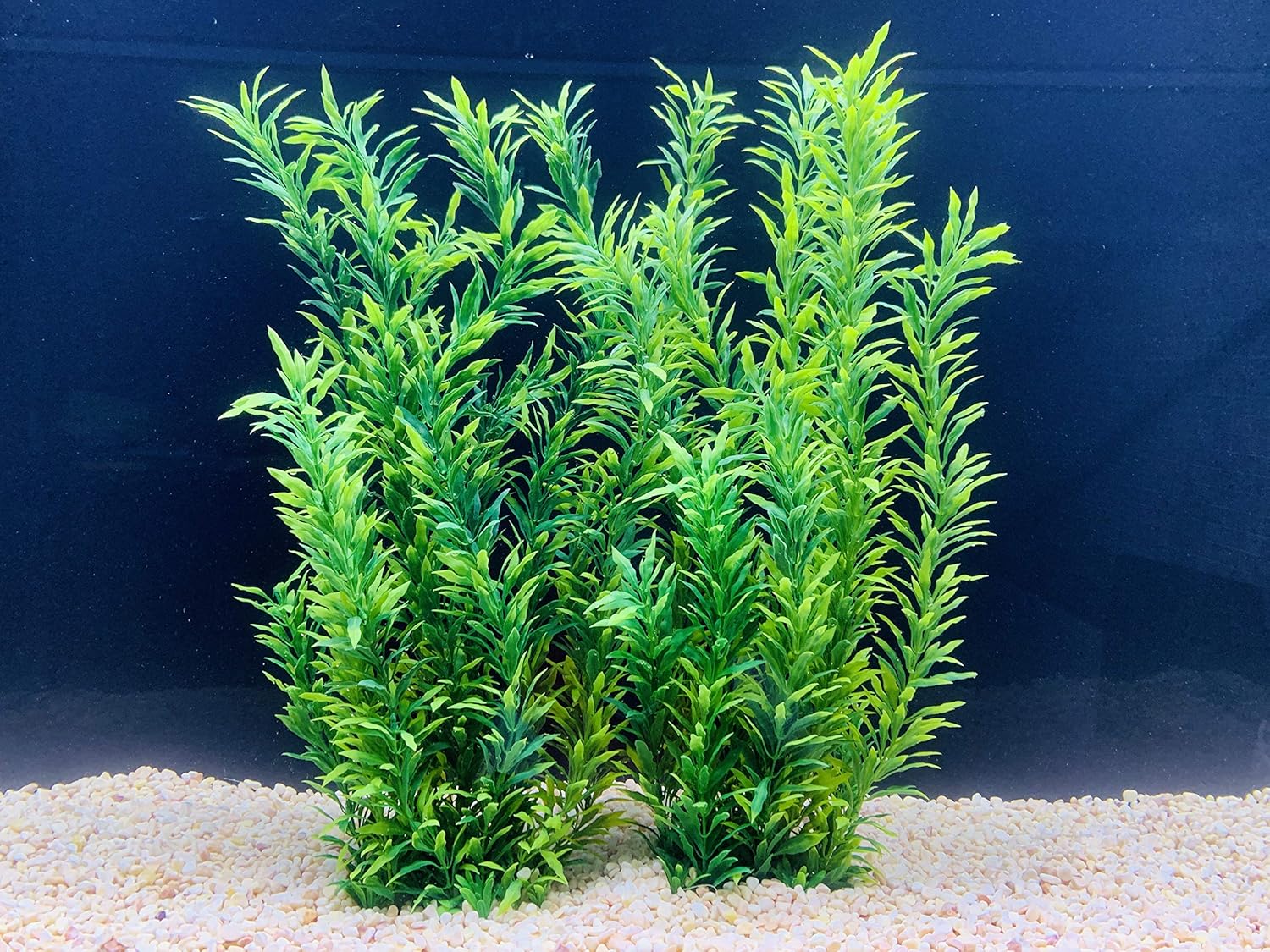BEGONDIS 2 Pcs Artificial Water Plants, Fish Tank Aquarium Decorations, Made of Soft Plastic