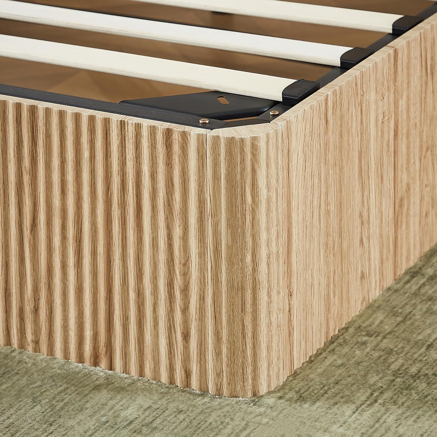 KEIKI King Size Wood Platform Bed Bedframe with Lift Up Hydraulic Storage,Corrugated Curved Lines Design for Bedroom