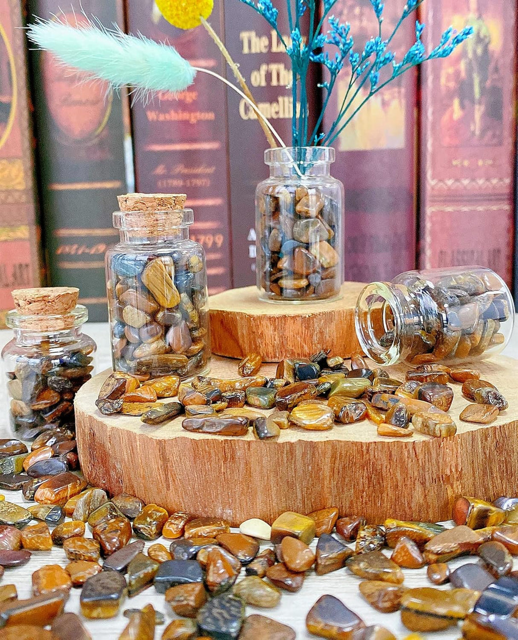 QINJIEJIE250g Tiger Eye Crystals Polished Rocks Tumbled Stones Chips Stone Crushed Quartz Crystal Natural Gem Gravel Home Decoration Succulent Plants Vase Filler Landscape Bottom Ornament 0.55lbs