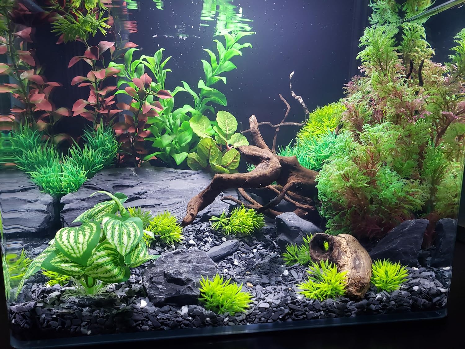 Small World Slate & Stone Aquarium Gravel - Natural Substrate for Aquascaping Planted, Freshwater and Saltwater Tanks - Grey - Small Scale Gravel Size 1/8"-1/4" (14 lbs)