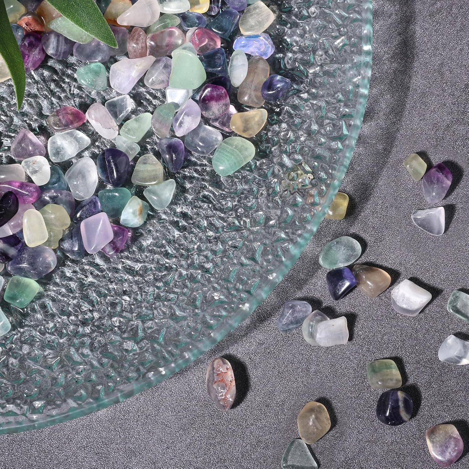 JOHOUSE Quartz Crystals, Crushed Chips Tumbled Polished Stones Assorted Irregular Shaped Decorative Rocks Succulent Pebbles for Indoor Plants Aquarium Betta Fish Tank Gravel Vase Filler DIY Crafts 1LB