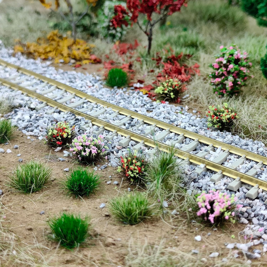 140 Pcs Static Grass Tufts & Miniature Flower Clusters - Artificial Grass Terrain Scenery Kit for Model Train Railway, Military Sand Table, DIY Diorama Landscape (B)