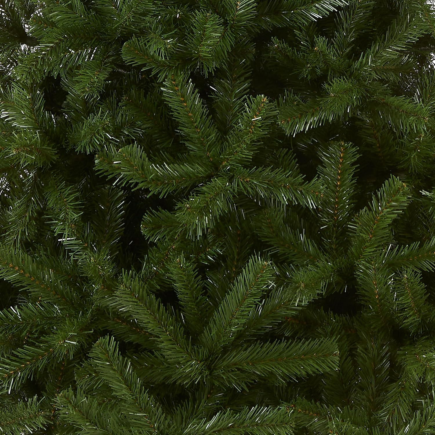 National Tree Company 6 ft Unlit North Valley Spruce Artificial Christmas Tree, 680 Tips, Includes Stand, Green