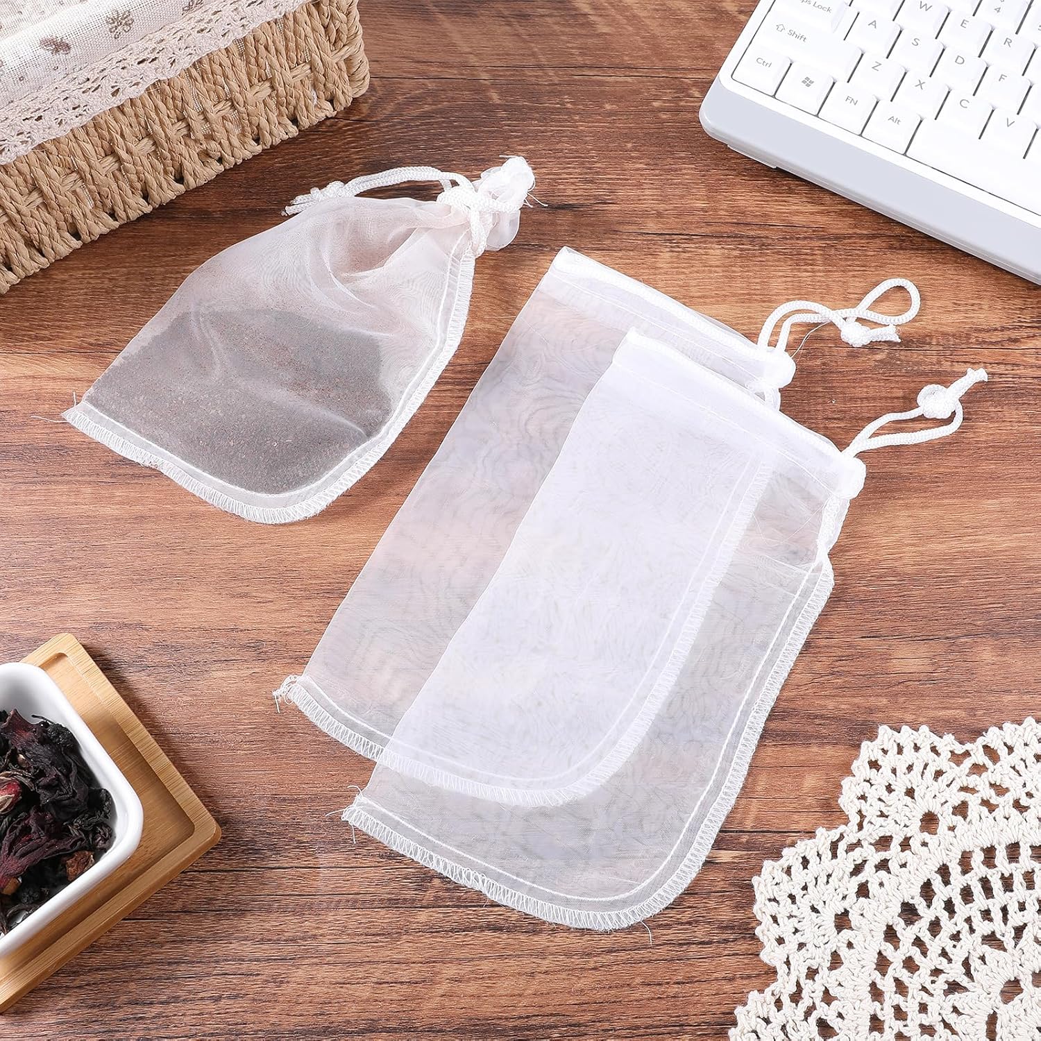 4 Pack 180μm Aquarium Filter Bags Aquarium Filter Bag Mesh Bags Drawstring Media Bag for Aquarium Purigen Packets for Aquarium Filter 7.5 * 3.6" Extra Fine Filter Impurities
