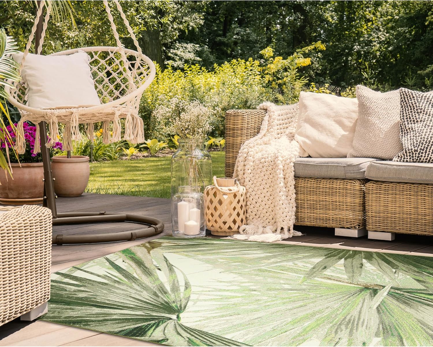 Liora Manne Marina Indoor/Outdoor Power Loomed Synthetic Blend Low Profile Area Rug - Transitional Graphic Botanical Beach Colorful (Palm Fan Green) (7'10" x 9'10")
