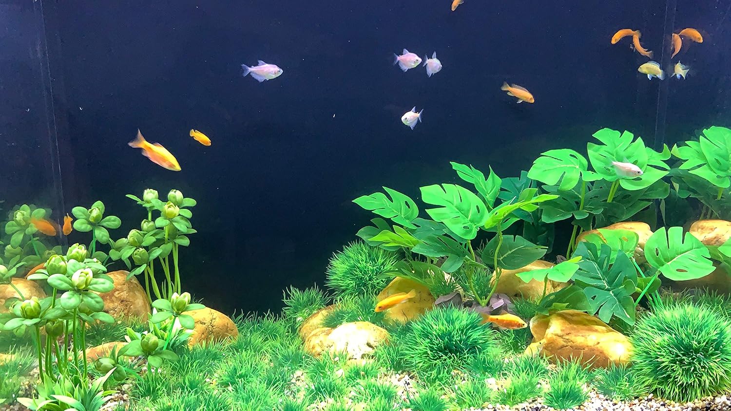 BEGONDIS Artificial Green Water Plants Flower Set 18 Pcs, Fish Tank Aquarium Decorations, Made of Soft Plastic