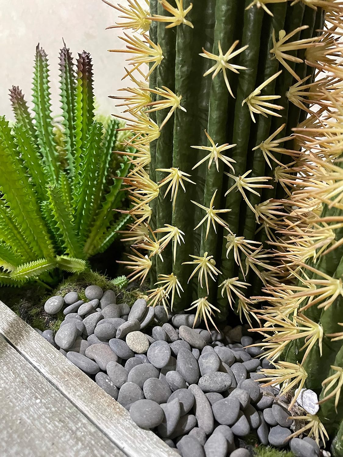 CJGQ Black River Rocks - 7lb Small Mexican Beach Pebbles for Succulents, Aquarium, Garden & Vase Decor
