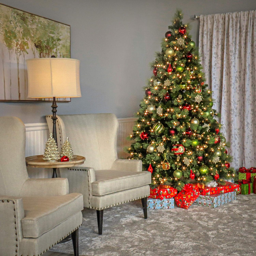National Tree Company 7 ft Pre-Lit Carolina Pine Artificial Christmas Tree, 700 Clear Lights, 1,147 Tips, Includes Stand, Green